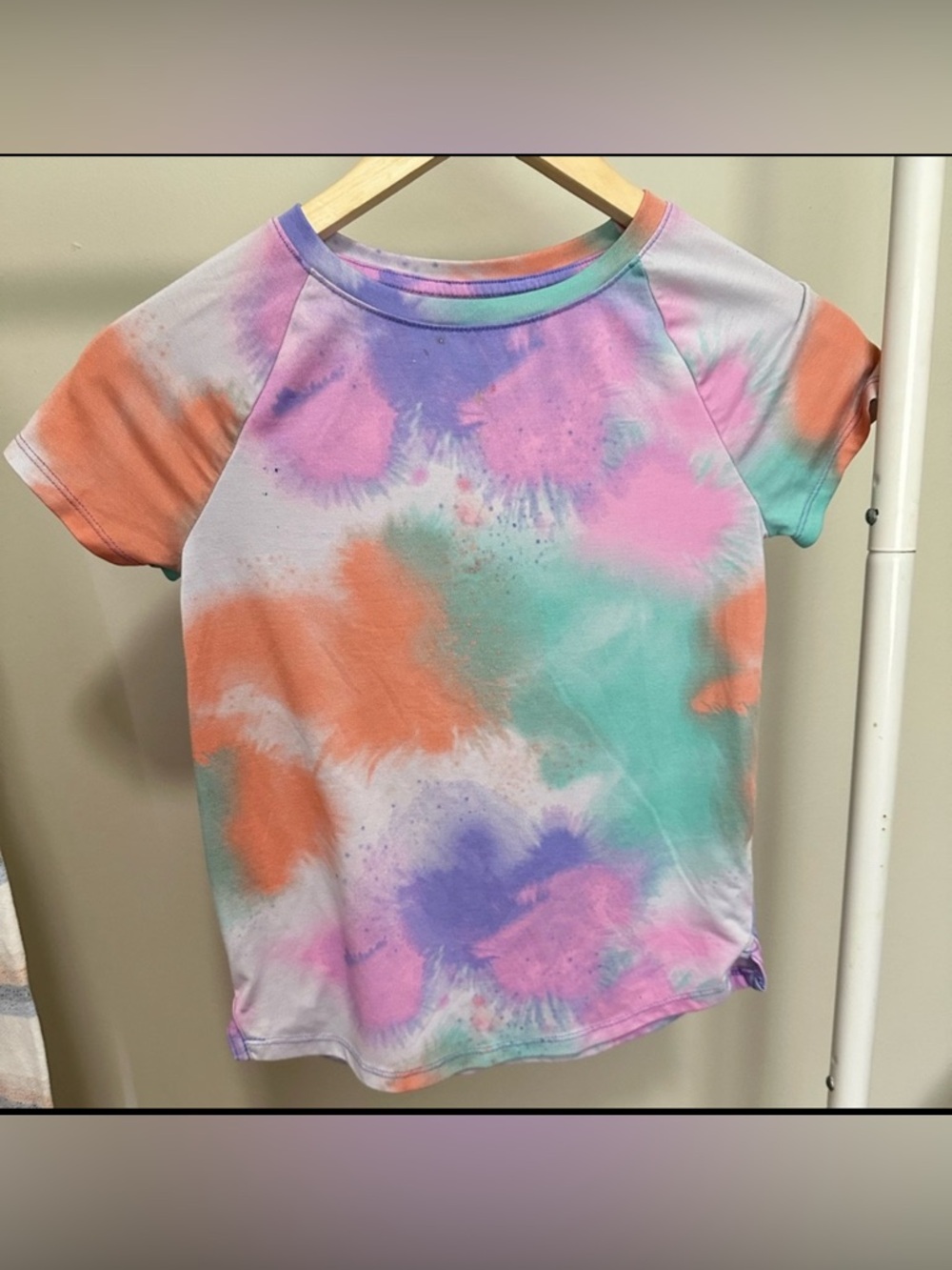 Multicolored Tie Dye Short Sleeve Athletic Shirt sz medium (7/8)